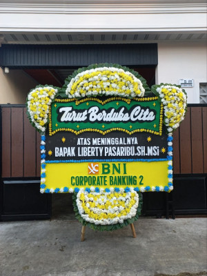 Papan Bunga Duka di Pungkur