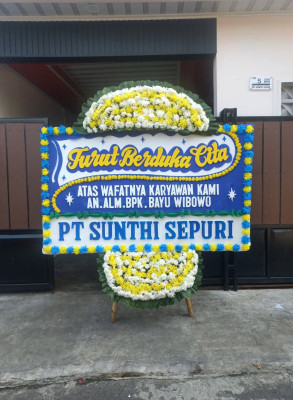 Papan Bunga Duka di Pungkur